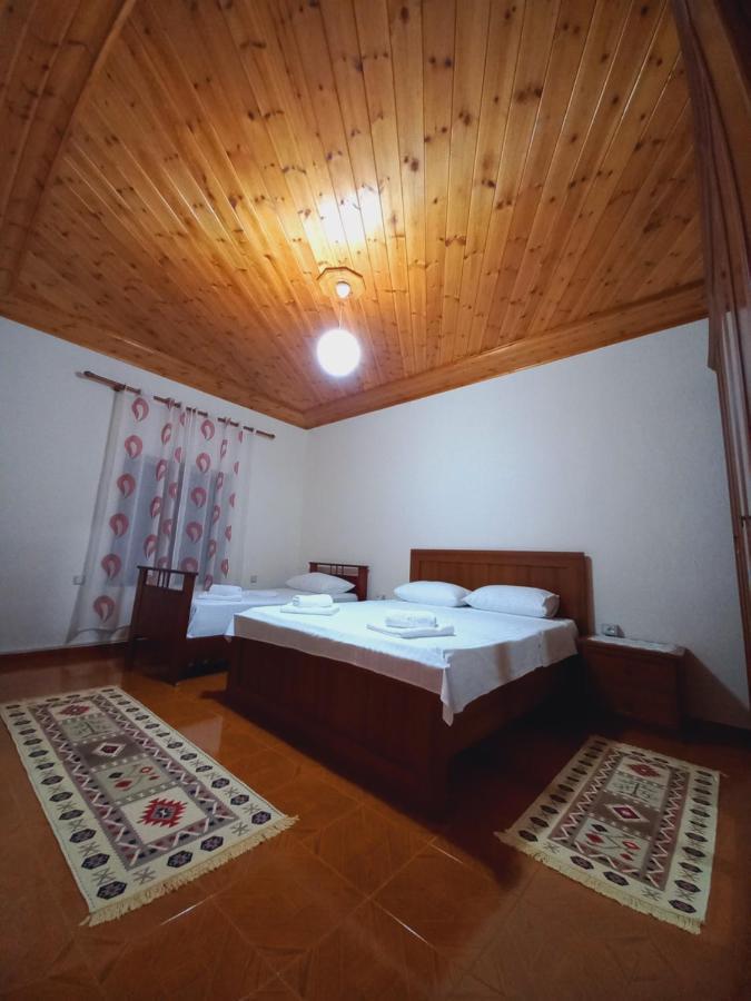 Sokolli Guest House Gjirokaster Luaran gambar