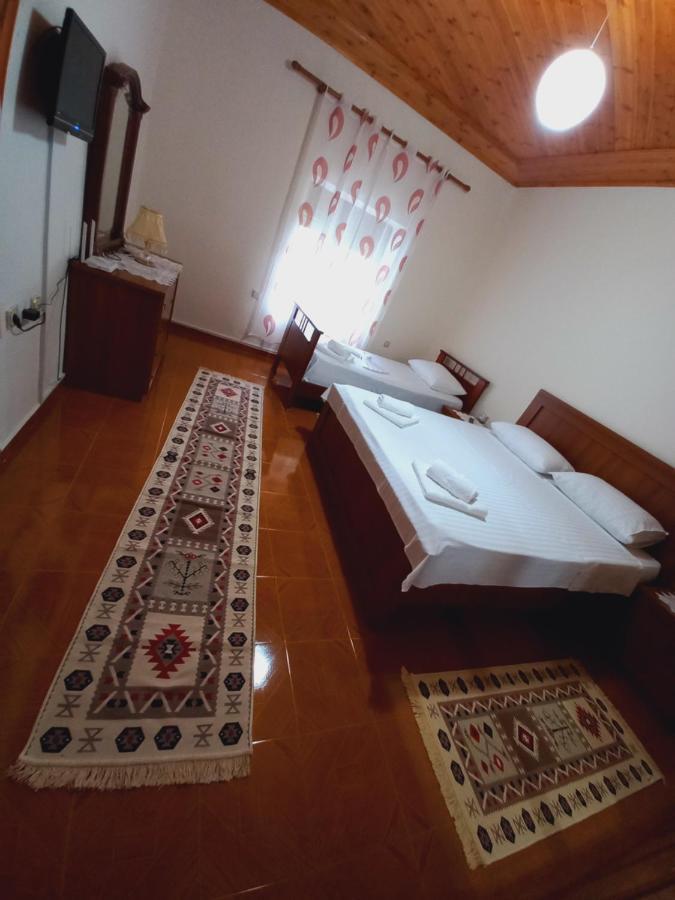 Sokolli Guest House Gjirokaster Luaran gambar