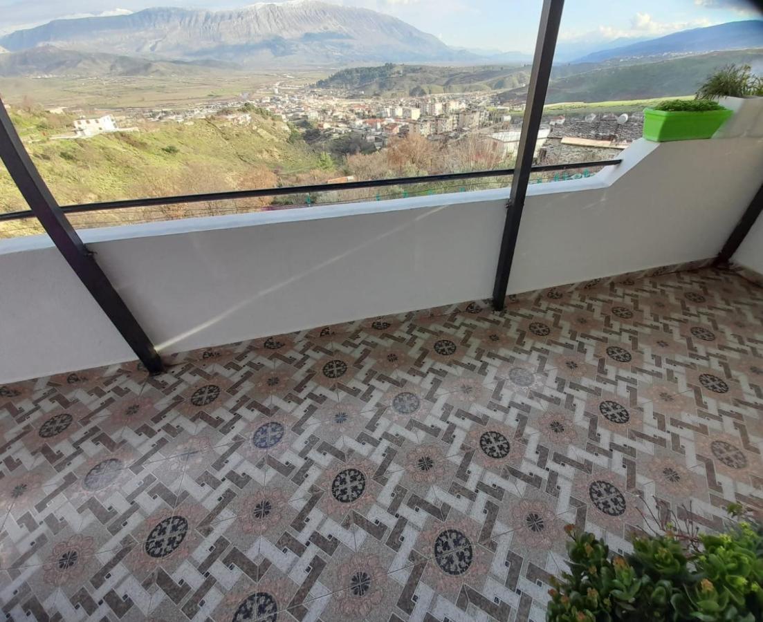 Sokolli Guest House Gjirokaster Luaran gambar