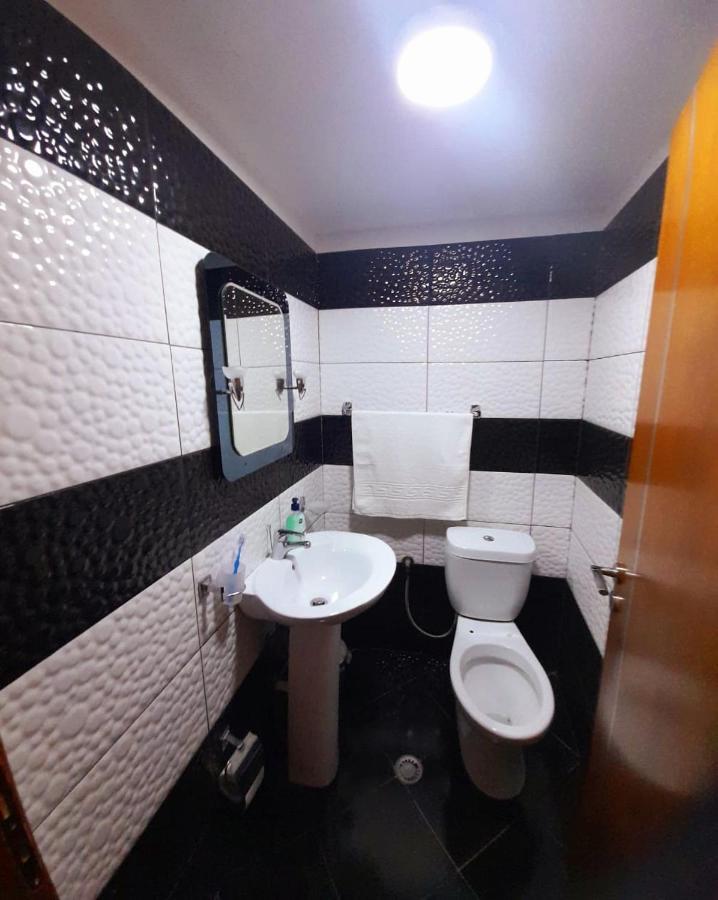 Sokolli Guest House Gjirokaster Luaran gambar