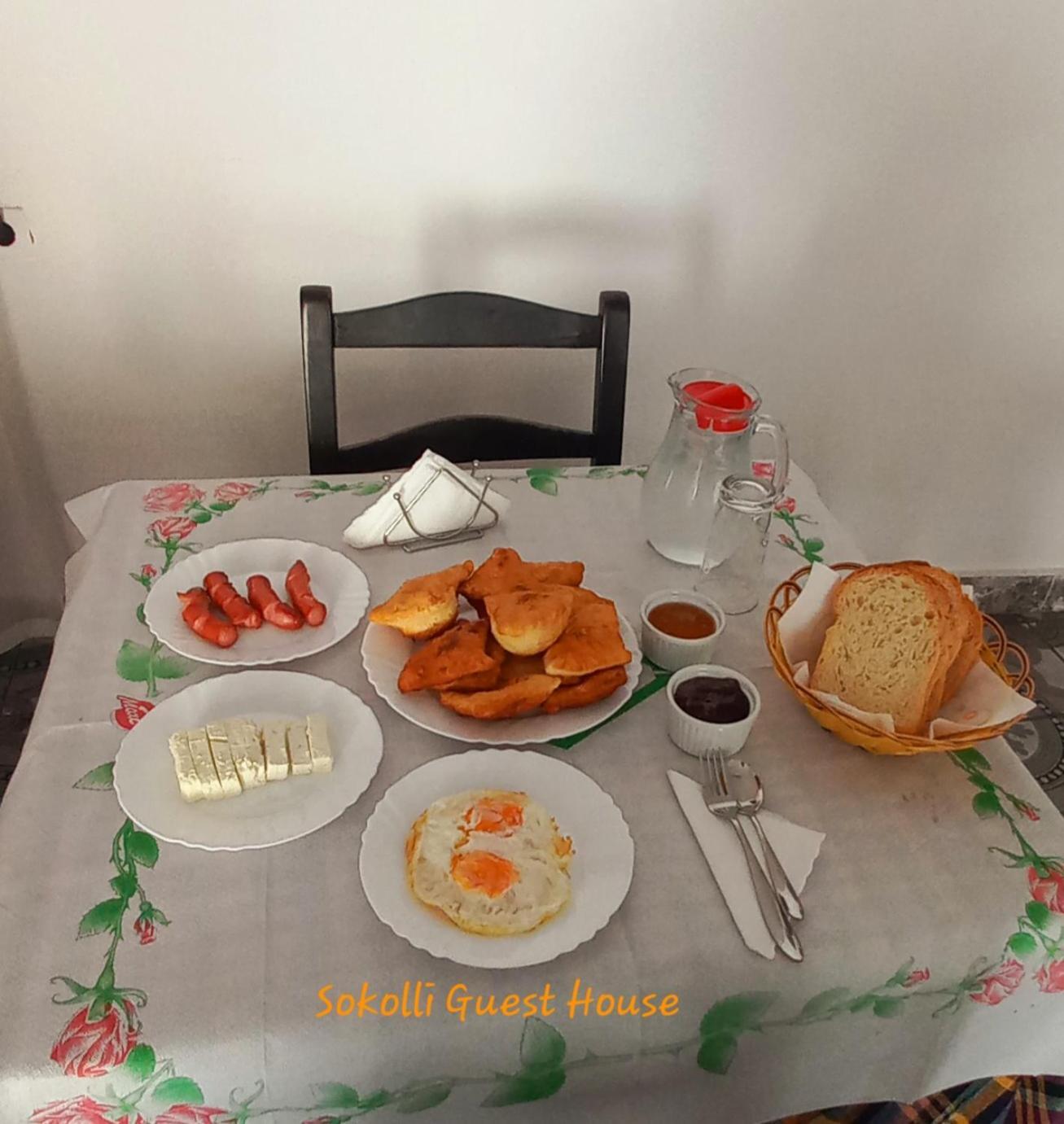 Sokolli Guest House Gjirokaster Luaran gambar